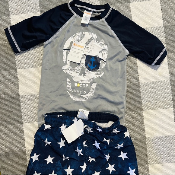2 pcs Gymboree swim shirt sz 4, H&M swim shorts 2-4 kids boys - Picture 2 of 11